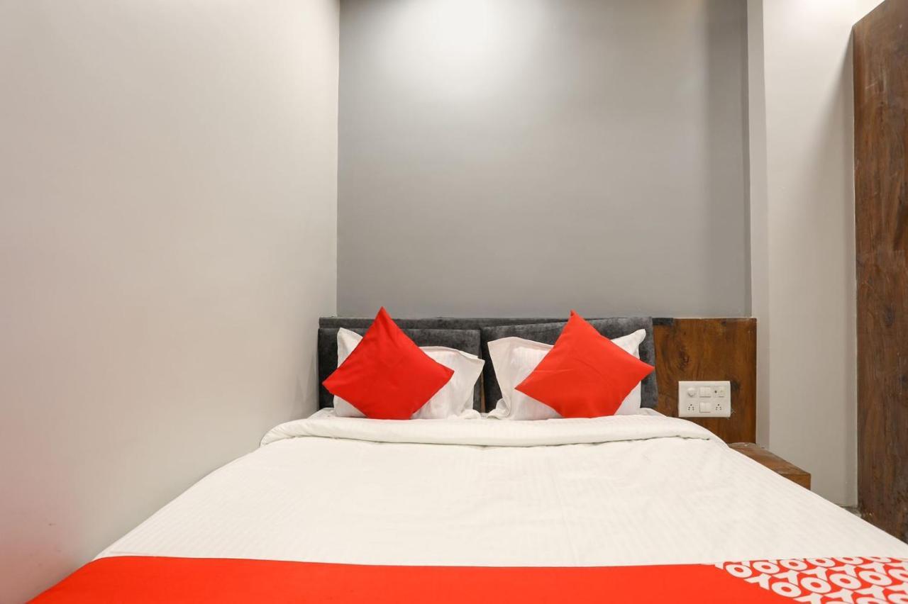Hotel Shankar 乌贾因 外观 照片