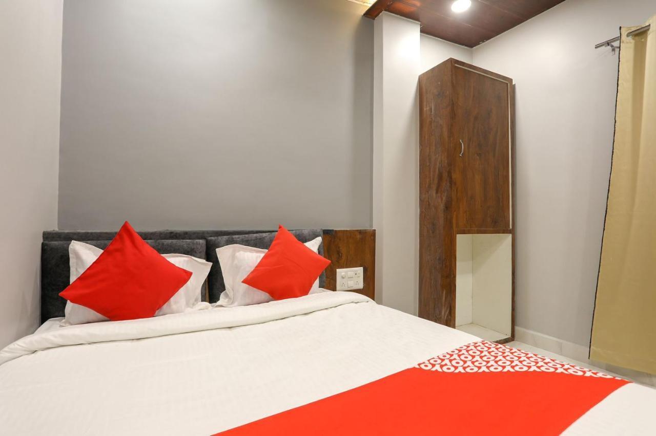 Hotel Shankar 乌贾因 外观 照片